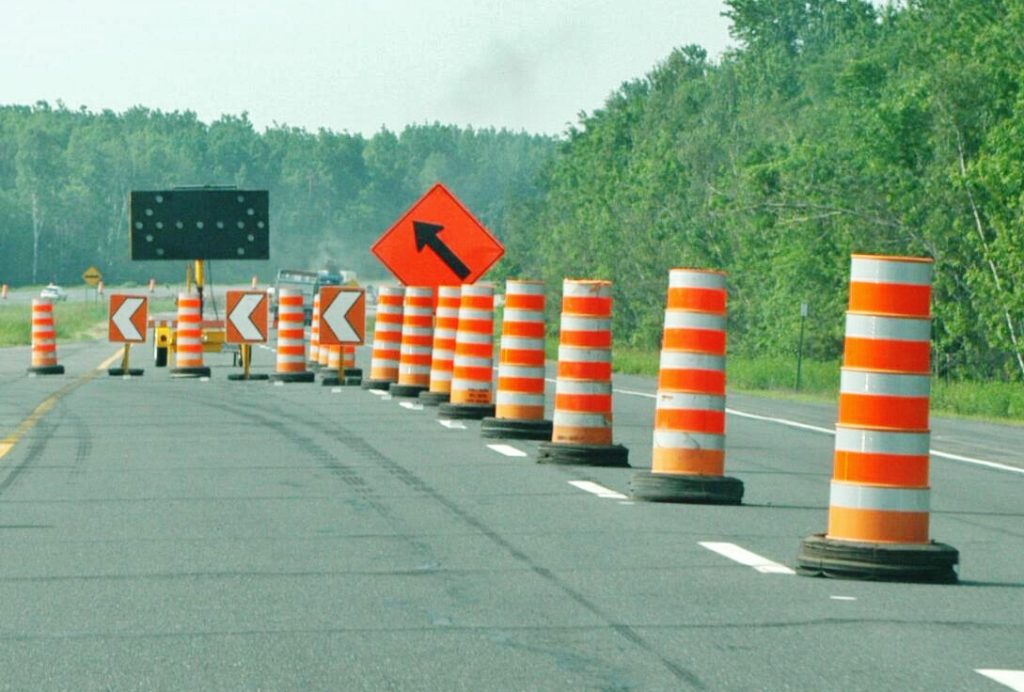 Une voie fermée sur l'autoroute 15 à SaintBernarddeLacolle Coup d’œil