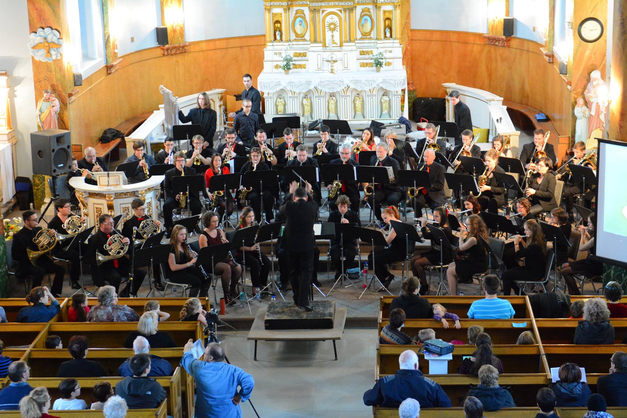 SaintBernarddeLacolle un concert de Noël à l'église Coup d’œil