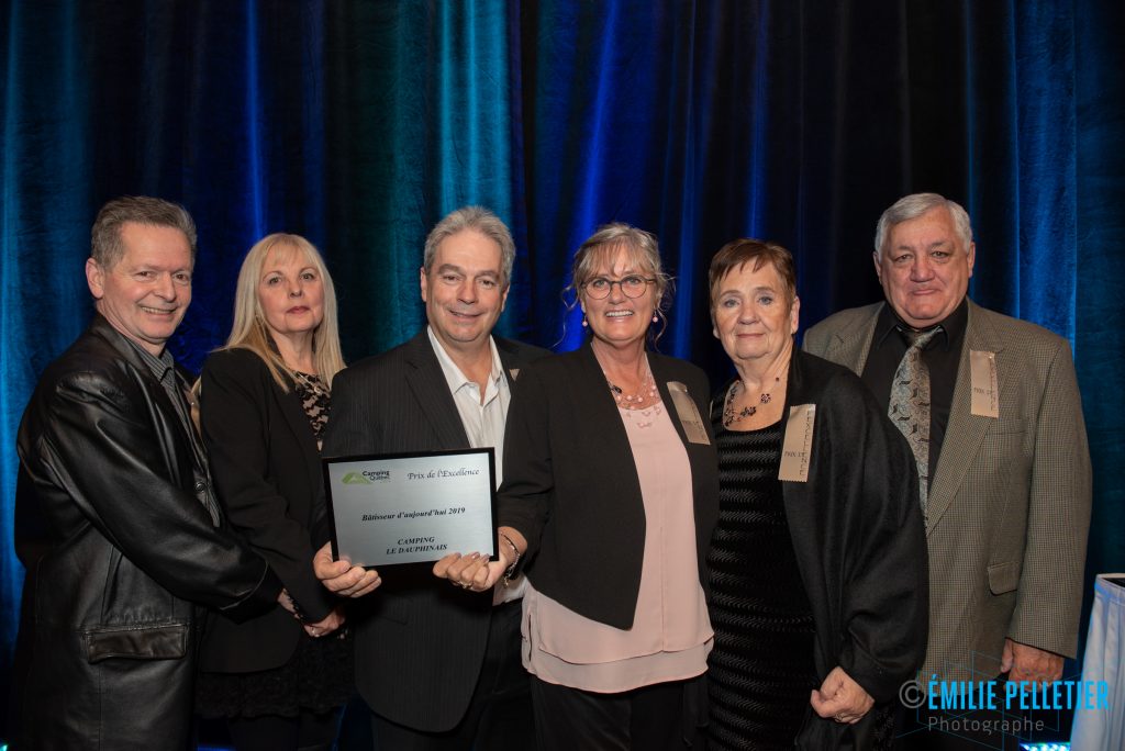 Gala des Prix de l'Excellence de Camping Québec Camping Domaine le Dauphinais gagne le prix