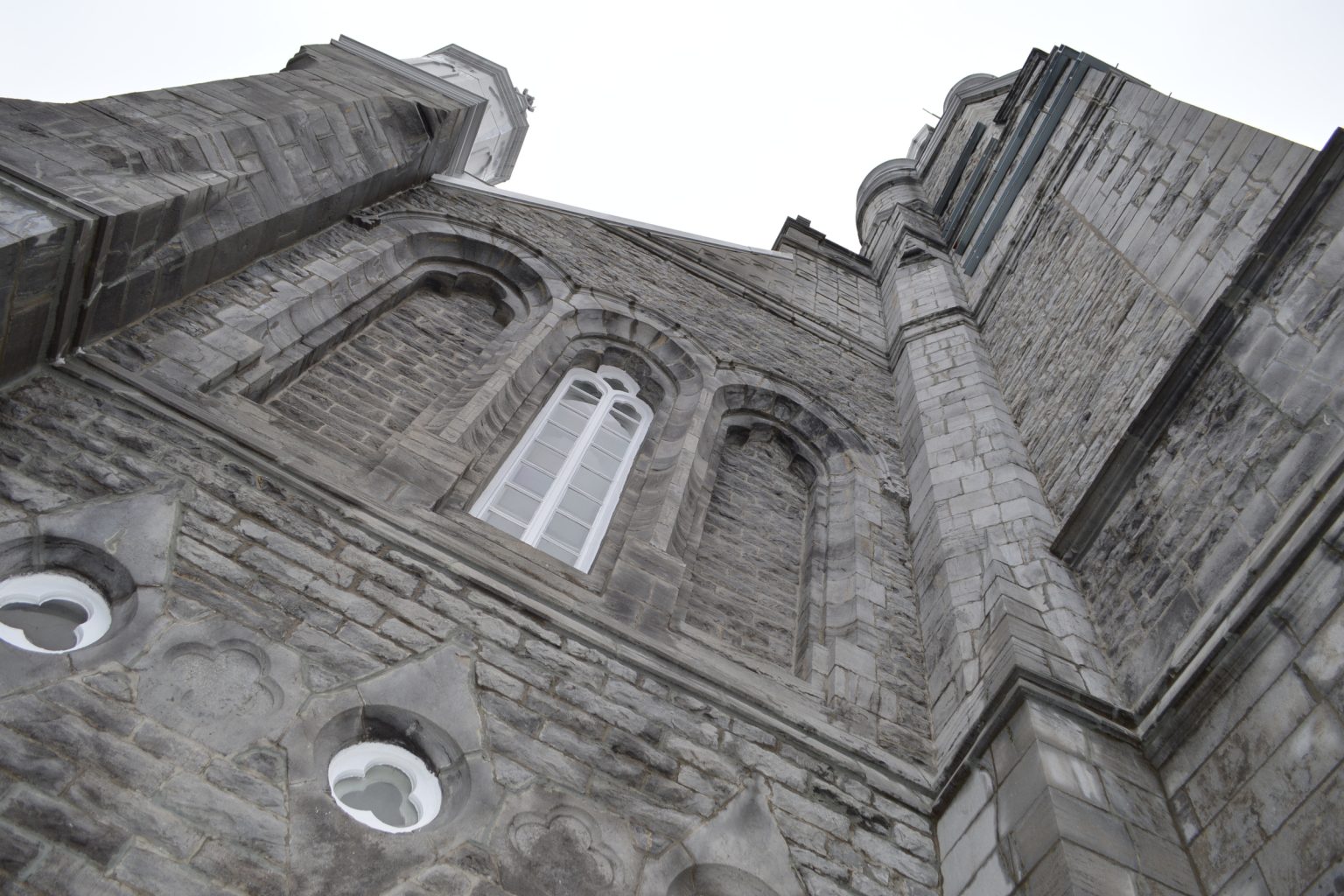 Un tirage pour financer la réfection de l'église à Napierville Coup d’œil